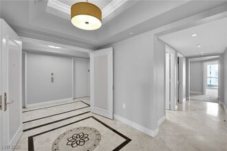 Building Photo - 2777 Paradise Rd