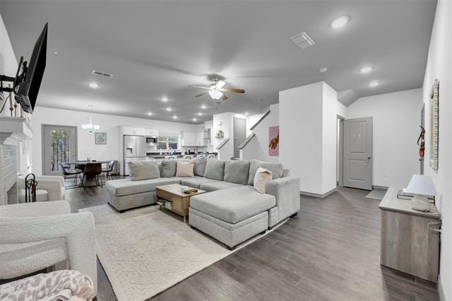 Foto del edificio - 8705 Tudor Pl