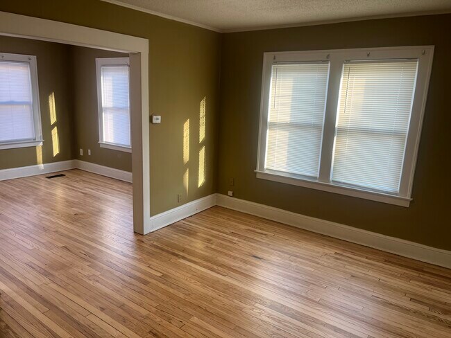 Foto del edificio - 131 Tolland St