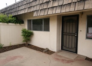 Building Photo - 3800 Stockdale Hwy