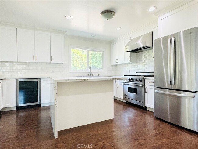 Building Photo - 23861 Crosson Dr