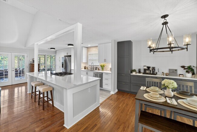 Building Photo - 2129 Quail Ridge Dr