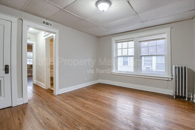 Building Photo - 513 Prospect Ave