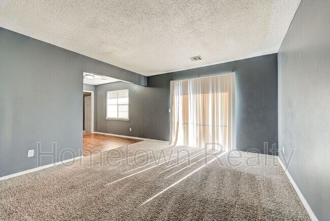 Building Photo - 8616 N Harvey Ave