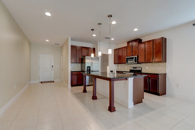 Building Photo - 5563 Estero Loop