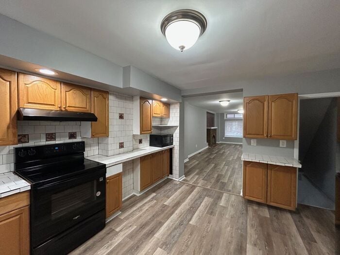 2 Bedrooms 2.5 Bathrooms - 2 Bedrooms 2.5 Bathrooms