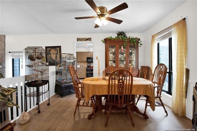 Foto del edificio - 4471 Briton Cir