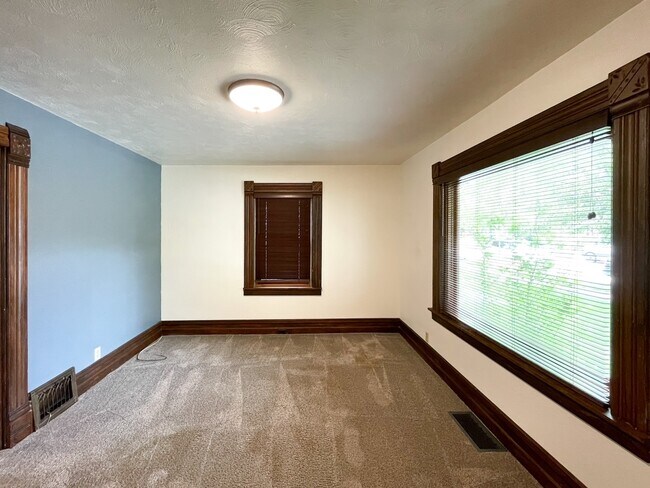 Foto del edificio - 1116 W Ofarrell St