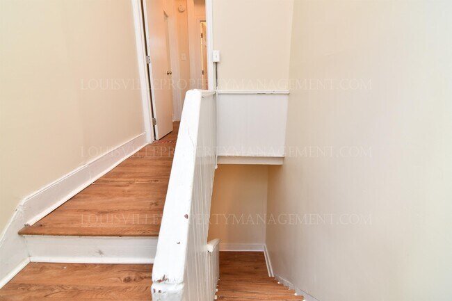 Building Photo - 221 Pope St