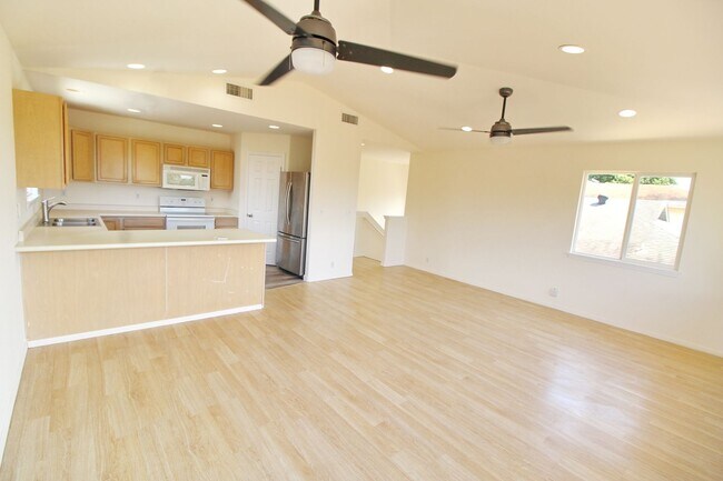 Foto del edificio - Island Living in Peaceful Piilani Village ...