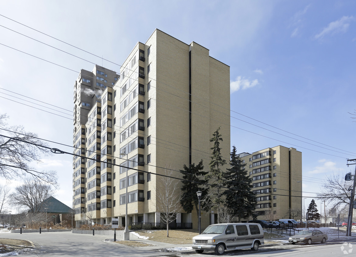 Foto principal - Cedar High Apartments