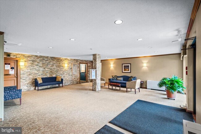 Foto del edificio - 1830 Columbia Pike