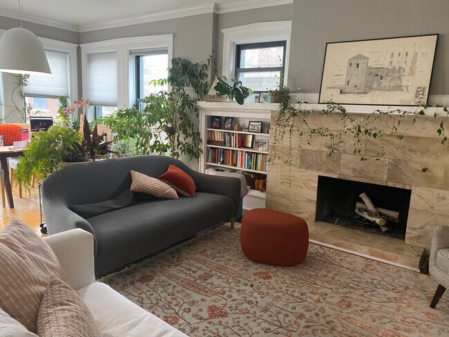 Foto del edificio - 434 W Aldine Ave