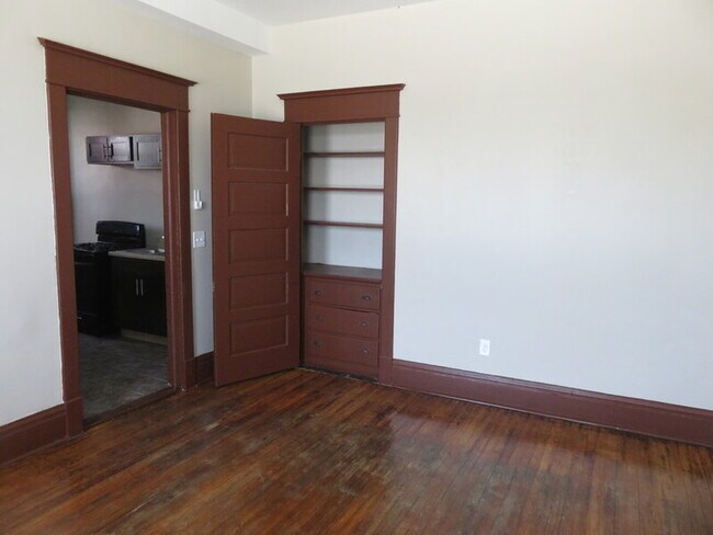 Foto del edificio - 604 W 3rd St