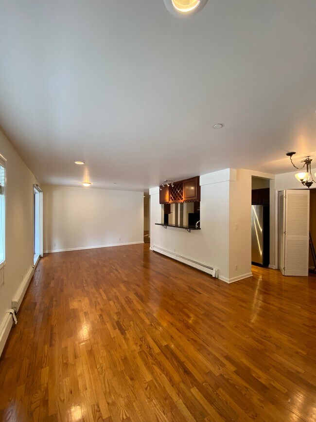 Foto del edificio - 757 N Point St