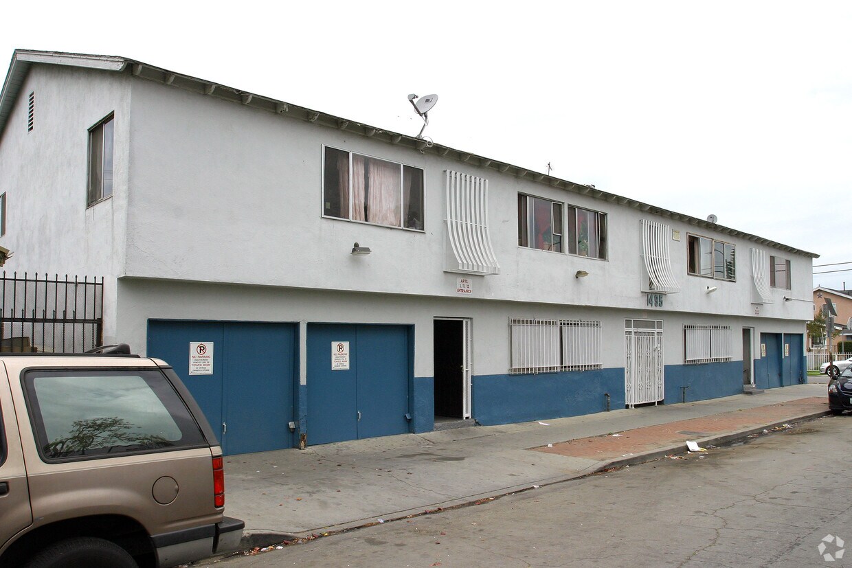 1,495 Peterson, ¡alejado - 1495 Peterson Ave