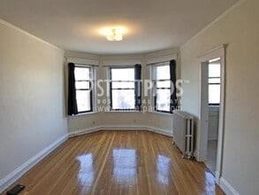 Building Photo - 17-19-19 Washington St