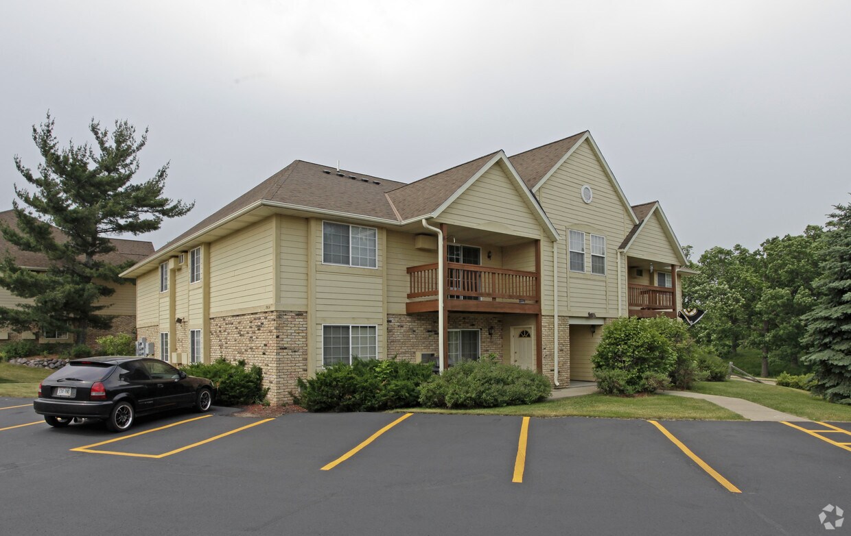 Primary Photo - Arbor Heights Apartments