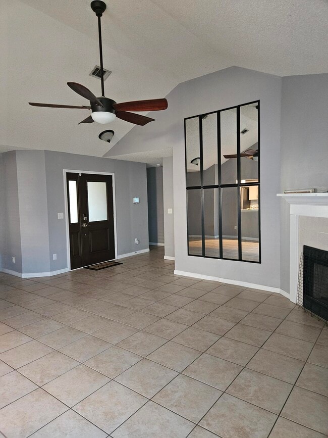 Foto del edificio - 1908 Summer Hills Ln