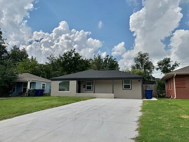 Foto del edificio - 2144 Westchester Dr