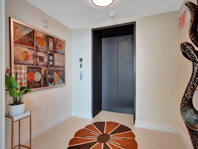 Foto del edificio - 101 S Fort Lauderdale Beach Blvd