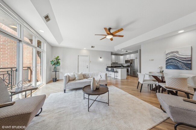 Photo - 820 W Hubbard St Apartment