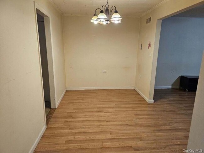 Building Photo - 28 Idlewild Park Dr