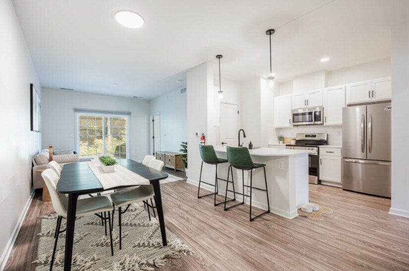 Foto principal - 1061 Dryden Rd