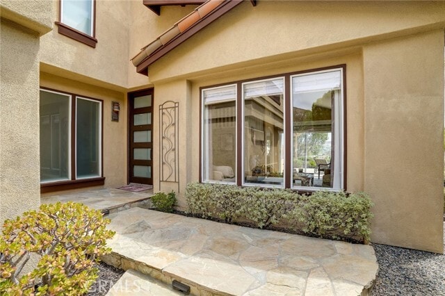 Building Photo - 110 Arista