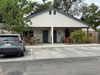 Foto del edificio - 1738 Palm Ave