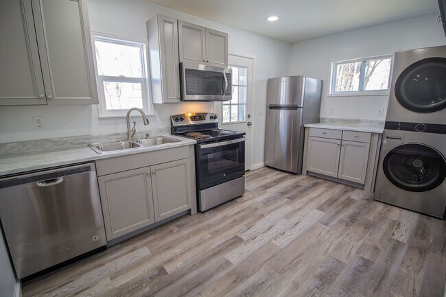 Foto del edificio - Perfect Blend of Style and Convenience
