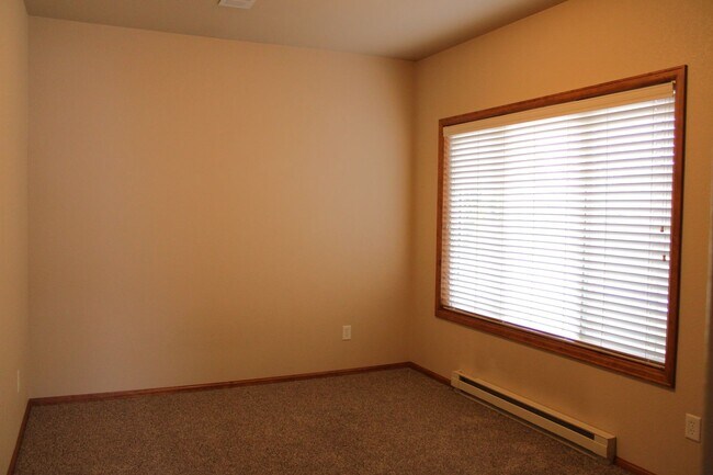 Foto del edificio - Stunning Modern Condo in Prime Fort Collins Location