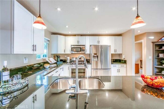 Foto del edificio - 12583 Tibbetts St