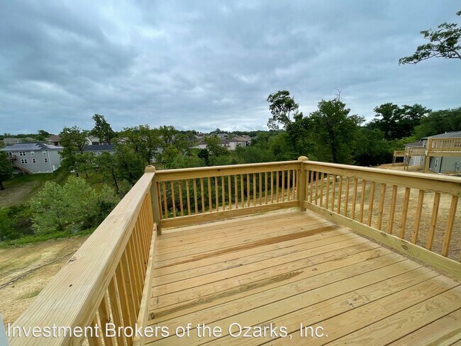 Building Photo - 4 br, 2.5 bath House - 329 Sunrise Cove