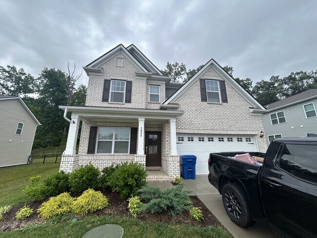 Foto del edificio - 1055 Ross Farms Blvd