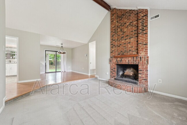 Photo - 1207Forest Wood Dr House