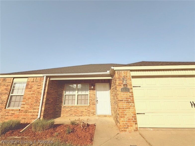 Primary Photo - 6614 Huntington Ct
