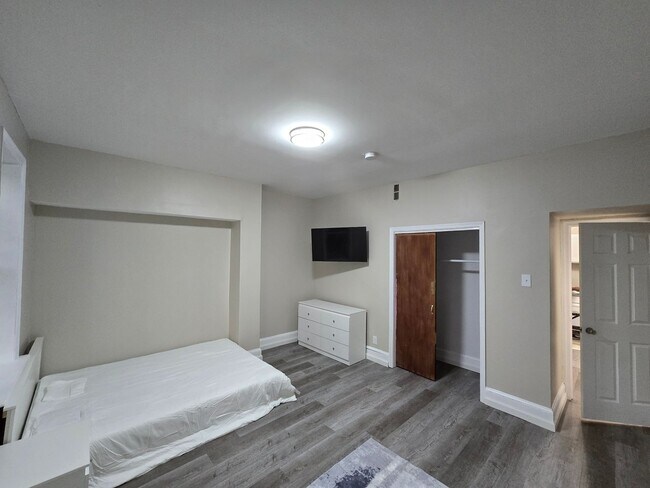 Foto del edificio - 4915 N 13th St