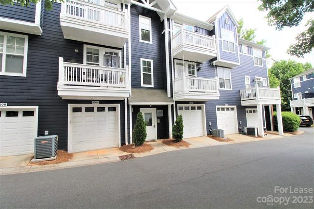 Foto del edificio - 1556 Walnut View Dr