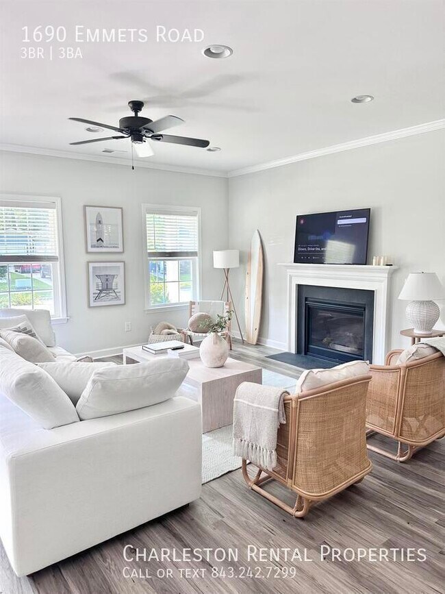 Photo - 1690 Emmets Rd House