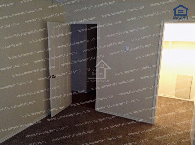 Foto del edificio - 2110 NW Lindy Ave