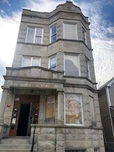 Building Photo - 1538 S Millard Ave