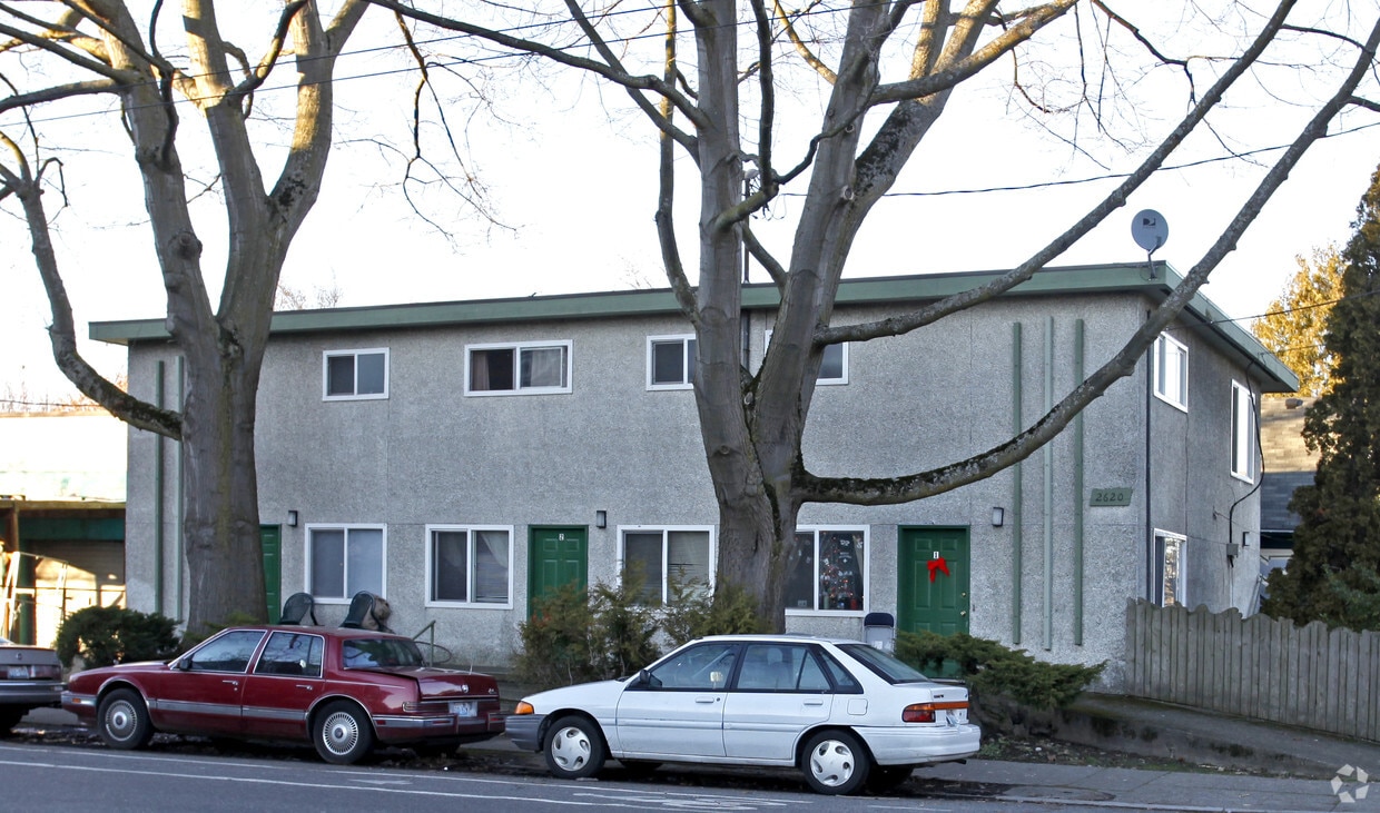 Primary Photo - 2620 E Cherry St