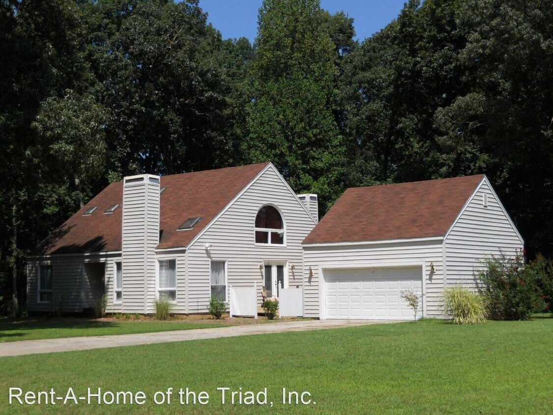 4603 Forest Village Dr, Greensboro, NC 27406 House Rental in