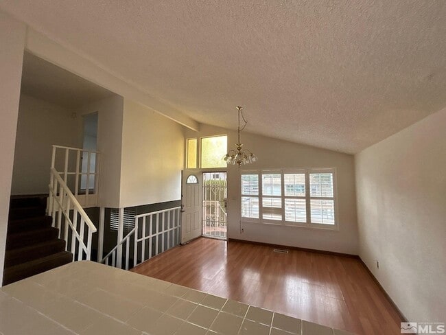 Foto del edificio - 306 E Quail St