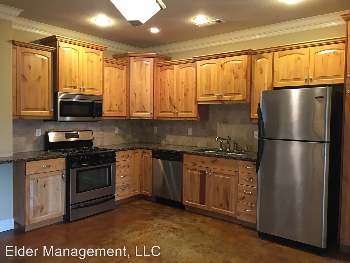 Foto principal - 240 E Township St