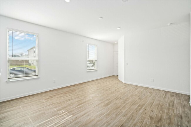 Foto del edificio - 5606 Finely Run St