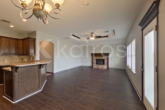 Foto del edificio - 4804 Doe Run Dr