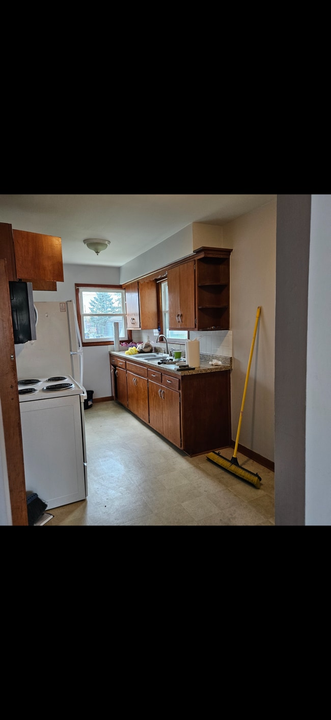 Foto del edificio - 2788 Thorndale Ave