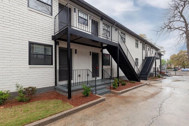 Foto del edificio - 396 Linden Ave NE